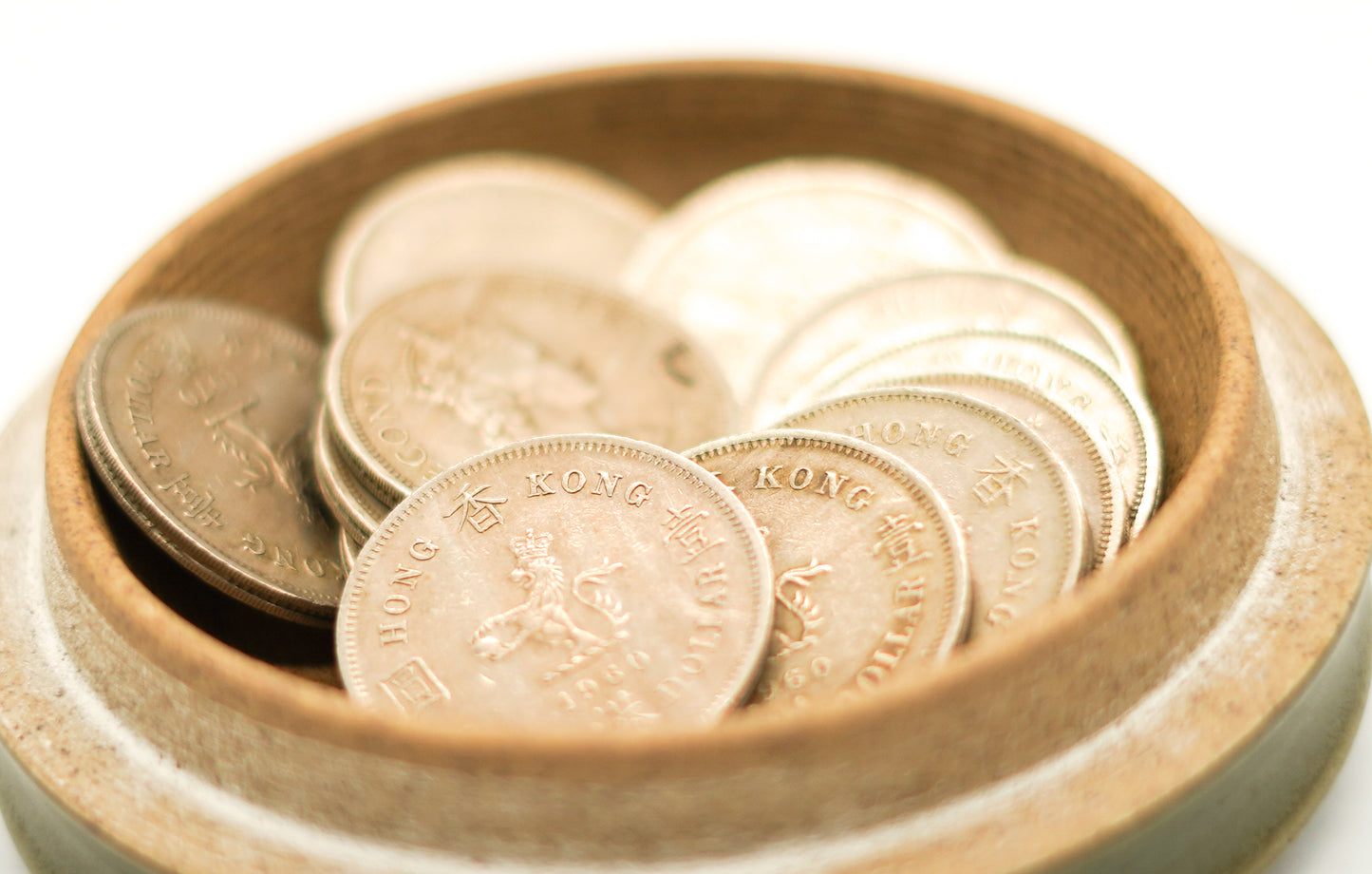 THE COIN ORIGIN GOLD - Urban Time Imagination