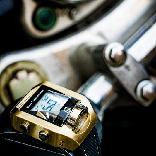 270 SERIES GOLD 003-2 - Urban Time Imagination
