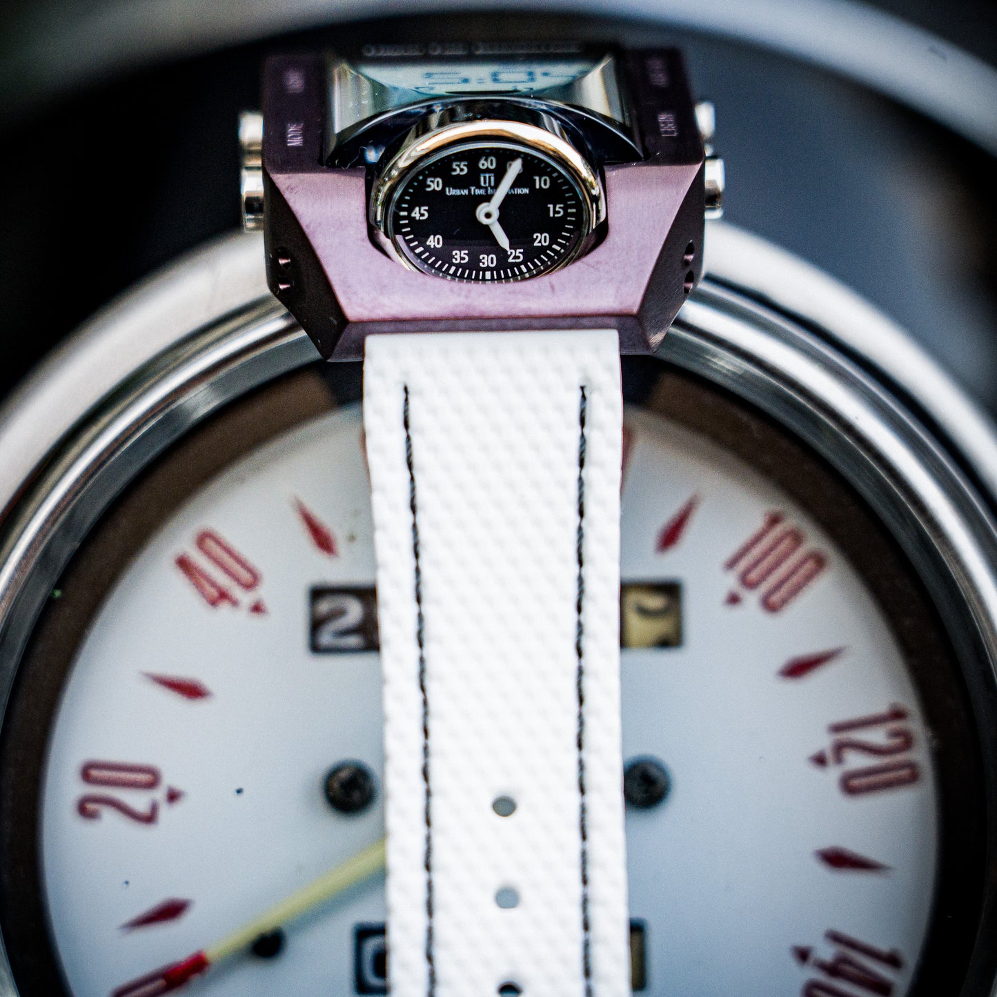 270 SERIES SEVILLE BROWN 003-5 - Urban Time Imagination