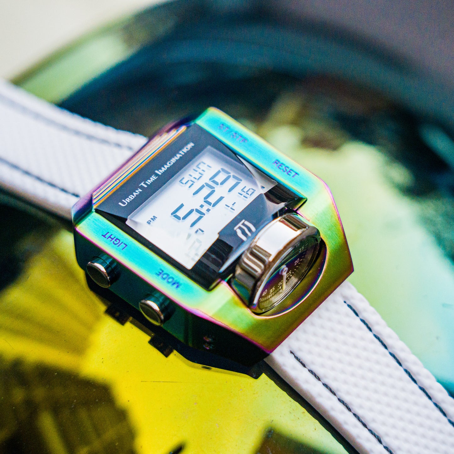270 SERIES AURORA 003-8 - Urban Time Imagination