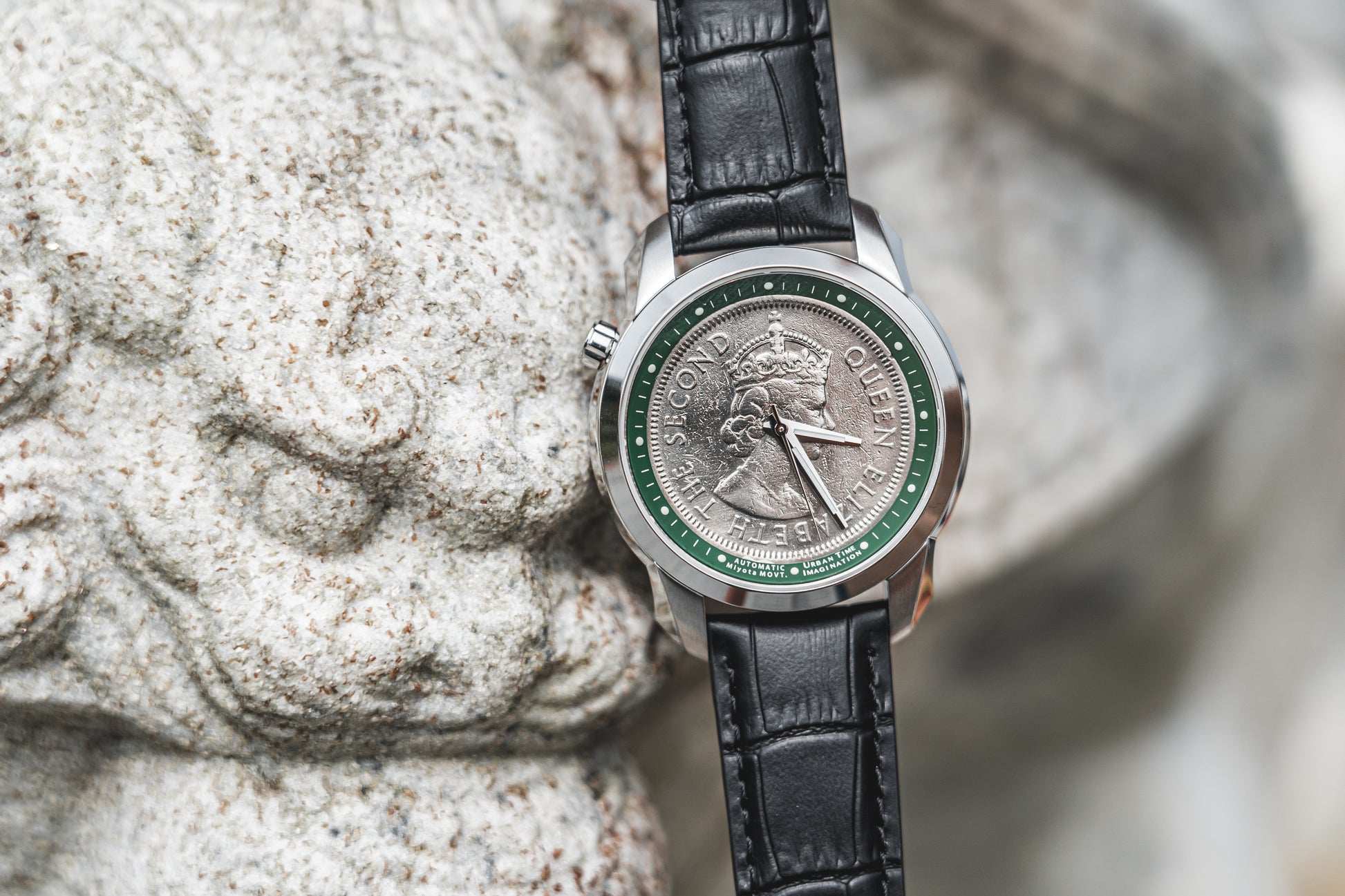1960 QE2 RACING GREEN DIAMOND JUBILEE - Urban Time Imagination