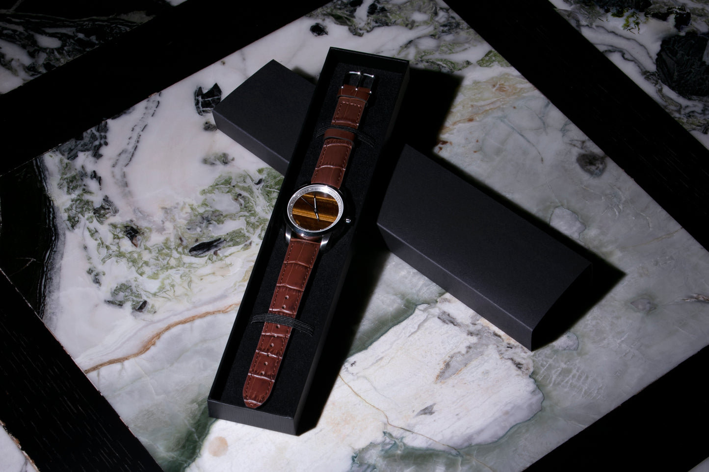 TIGER EYE SILVER WHITE - Urban Time Imagination